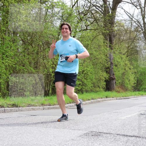 12.04.2026 - 45. Internationalen Wilhelmsburger Insellauf Yannick Fuchs http://msf.ph/oto/9497563 12.04.2026 13:09:52 Laufen 374, 4751 meine-sportfotos.de