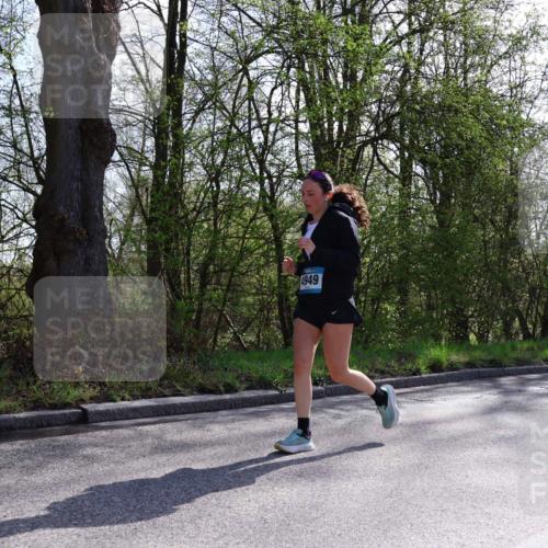 12.04.2026 - 45. Internationalen Wilhelmsburger Insellauf Yannick Fuchs http://msf.ph/oto/9497623 12.04.2026 10:55:19 Laufen 4949 meine-sportfotos.de