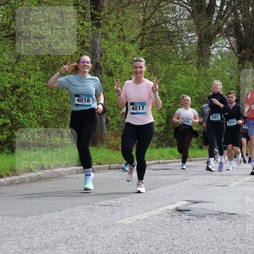 12.04.2026 - 45. Internationalen Wilhelmsburger Insellauf Yannick Fuchs http://msf.ph/oto/9497624 12.04.2026 13:10:00 Laufen 4018, 4017, 3267, 3258, 3259, 501, 2012 meine-sportfotos.de