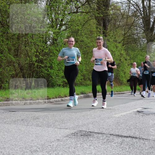12.04.2026 - 45. Internationalen Wilhelmsburger Insellauf Yannick Fuchs http://msf.ph/oto/9497635 12.04.2026 13:10:01 Laufen 4018, 4017, 3267, 783, 3258, 4, 3259, 4363 meine-sportfotos.de