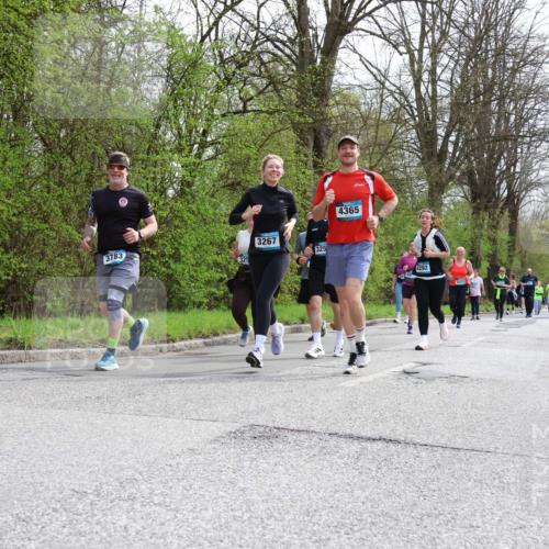 12.04.2026 - 45. Internationalen Wilhelmsburger Insellauf Yannick Fuchs http://msf.ph/oto/9497664 12.04.2026 13:10:04 Laufen 3783, 325, 3267, 325, 4365, 4292, 2012 meine-sportfotos.de