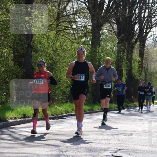 12.04.2026 - 45. Internationalen Wilhelmsburger Insellauf Yannick Fuchs http://msf.ph/oto/9497672 12.04.2026 10:55:25 Laufen 3732, 24, 3885, 48, 2699, 2686, 1295 meine-sportfotos.de