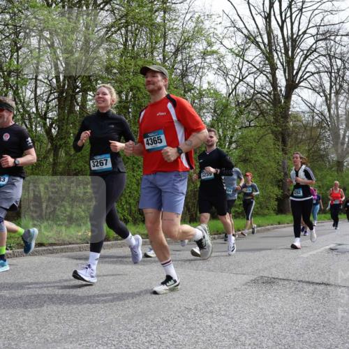 12.04.2026 - 45. Internationalen Wilhelmsburger Insellauf Yannick Fuchs http://msf.ph/oto/9497684 12.04.2026 13:10:05 Laufen 3783, 3267, 4365, 3259, 410, 4292, 2012 meine-sportfotos.de