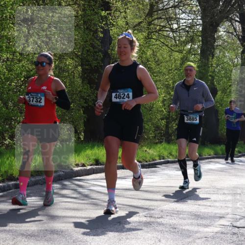 12.04.2026 - 45. Internationalen Wilhelmsburger Insellauf Yannick Fuchs http://msf.ph/oto/9497685 12.04.2026 10:55:26 Laufen 3732, 4624, 3885, 48, 2699 meine-sportfotos.de