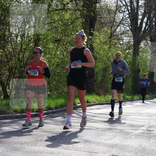 12.04.2026 - 45. Internationalen Wilhelmsburger Insellauf Yannick Fuchs http://msf.ph/oto/9497692 12.04.2026 10:55:27 Laufen 3732, 3885, 2699, 2005 meine-sportfotos.de