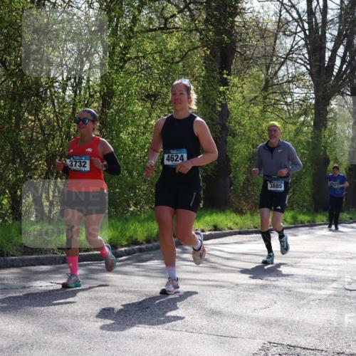 12.04.2026 - 45. Internationalen Wilhelmsburger Insellauf Yannick Fuchs http://msf.ph/oto/9497695 12.04.2026 10:55:27 Laufen 3732, 4624, 3885 meine-sportfotos.de