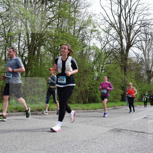 12.04.2026 - 45. Internationalen Wilhelmsburger Insellauf Yannick Fuchs http://msf.ph/oto/9497704 12.04.2026 13:10:07 Laufen 4604, 4292, 5017, 2012 meine-sportfotos.de