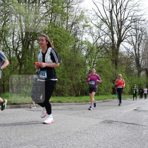 12.04.2026 - 45. Internationalen Wilhelmsburger Insellauf Yannick Fuchs http://msf.ph/oto/9497706 12.04.2026 13:10:07 Laufen 4604, 4292, 5017, 2012 meine-sportfotos.de