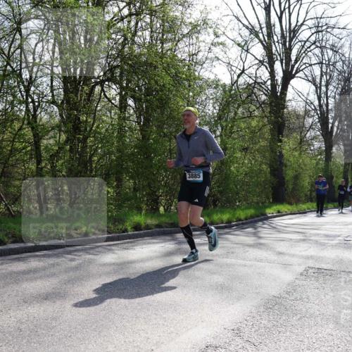 12.04.2026 - 45. Internationalen Wilhelmsburger Insellauf Yannick Fuchs http://msf.ph/oto/9497721 12.04.2026 10:55:29 Laufen 3885 meine-sportfotos.de