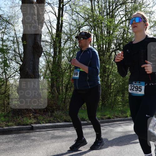 12.04.2026 - 45. Internationalen Wilhelmsburger Insellauf Yannick Fuchs http://msf.ph/oto/9497788 12.04.2026 10:55:38 Laufen 69, 3295 meine-sportfotos.de