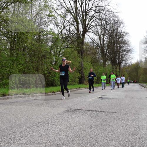 12.04.2026 - 45. Internationalen Wilhelmsburger Insellauf Yannick Fuchs http://msf.ph/oto/9497826 12.04.2026 13:10:23 Laufen 4016, 567 meine-sportfotos.de