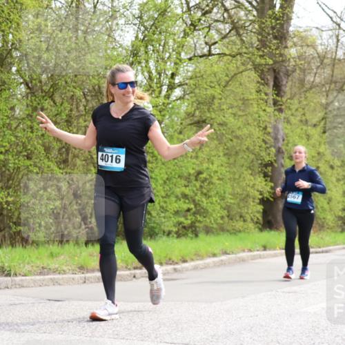 12.04.2026 - 45. Internationalen Wilhelmsburger Insellauf Yannick Fuchs http://msf.ph/oto/9497834 12.04.2026 13:10:23 Laufen 4016, 4567, 192 meine-sportfotos.de