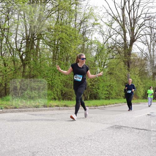 12.04.2026 - 45. Internationalen Wilhelmsburger Insellauf Yannick Fuchs http://msf.ph/oto/9497837 12.04.2026 13:10:24 Laufen 4016 meine-sportfotos.de
