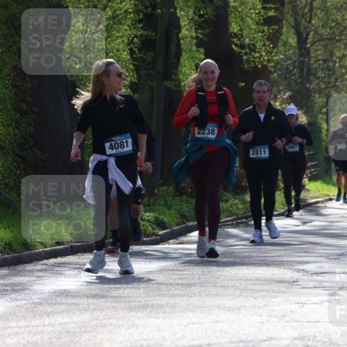 12.04.2026 - 45. Internationalen Wilhelmsburger Insellauf Yannick Fuchs http://msf.ph/oto/9497886 12.04.2026 10:55:51 Laufen 2238, 4081, 3967, 2811, 2336 meine-sportfotos.de