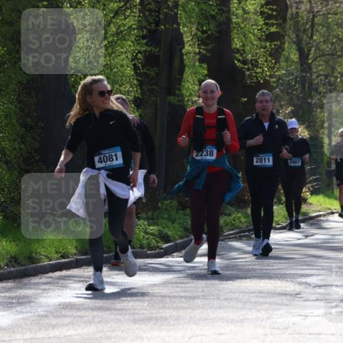 12.04.2026 - 45. Internationalen Wilhelmsburger Insellauf Yannick Fuchs http://msf.ph/oto/9497887 12.04.2026 10:55:51 Laufen 4081, 2238, 2811, 3967, 2336 meine-sportfotos.de