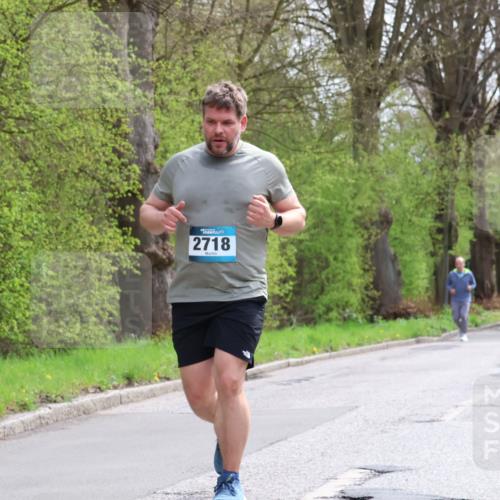 12.04.2026 - 45. Internationalen Wilhelmsburger Insellauf Yannick Fuchs http://msf.ph/oto/9497942 12.04.2026 13:10:54 Laufen 2718 meine-sportfotos.de