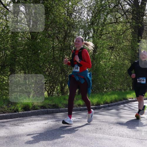 12.04.2026 - 45. Internationalen Wilhelmsburger Insellauf Yannick Fuchs http://msf.ph/oto/9497944 12.04.2026 10:55:59 Laufen 238, 4956, 2811 meine-sportfotos.de