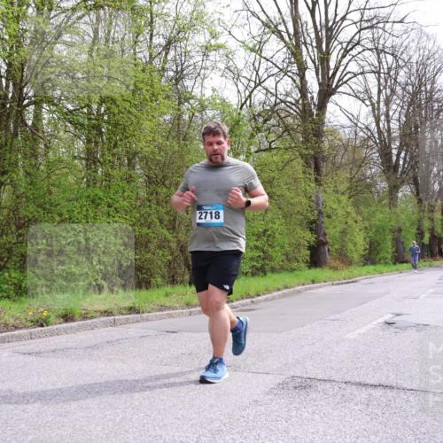 12.04.2026 - 45. Internationalen Wilhelmsburger Insellauf Yannick Fuchs http://msf.ph/oto/9497957 12.04.2026 13:10:56 Laufen 2718 meine-sportfotos.de