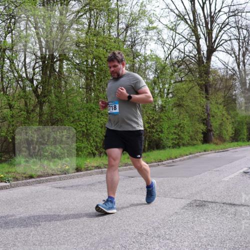 12.04.2026 - 45. Internationalen Wilhelmsburger Insellauf Yannick Fuchs http://msf.ph/oto/9497961 12.04.2026 13:10:56 Laufen 2718 meine-sportfotos.de