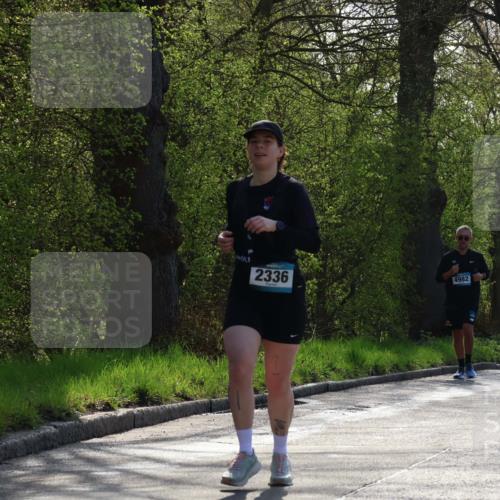 12.04.2026 - 45. Internationalen Wilhelmsburger Insellauf Yannick Fuchs http://msf.ph/oto/9498009 12.04.2026 10:56:06 Laufen 3967, 2336, 4982 meine-sportfotos.de
