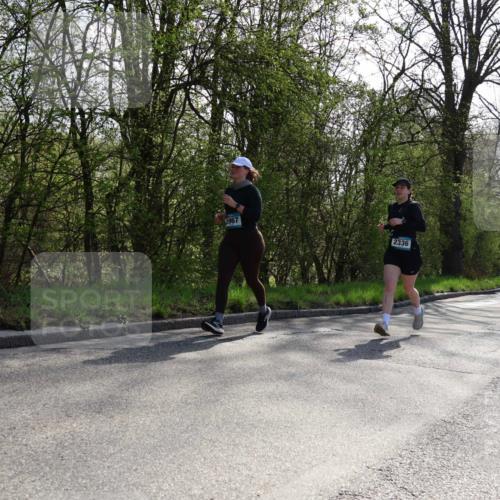 12.04.2026 - 45. Internationalen Wilhelmsburger Insellauf Yannick Fuchs http://msf.ph/oto/9498025 12.04.2026 10:56:08 Laufen 967, 2336, 2001, 2620 meine-sportfotos.de