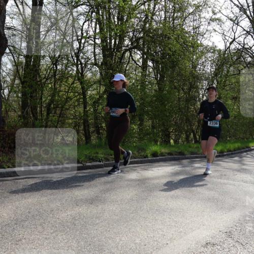 12.04.2026 - 45. Internationalen Wilhelmsburger Insellauf Yannick Fuchs http://msf.ph/oto/9498031 12.04.2026 10:56:08 Laufen 3964, 2336 meine-sportfotos.de