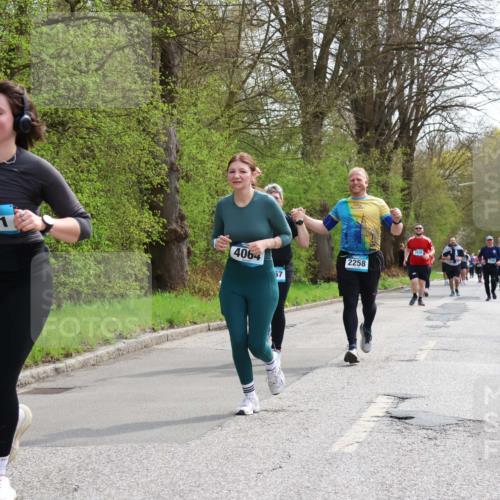 12.04.2026 - 45. Internationalen Wilhelmsburger Insellauf Yannick Fuchs http://msf.ph/oto/9498050 12.04.2026 13:11:13 Laufen 2991, 4064, 2258, 57 meine-sportfotos.de