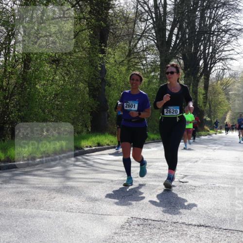12.04.2026 - 45. Internationalen Wilhelmsburger Insellauf Yannick Fuchs http://msf.ph/oto/9498056 12.04.2026 10:56:11 Laufen 2601, 2620 meine-sportfotos.de