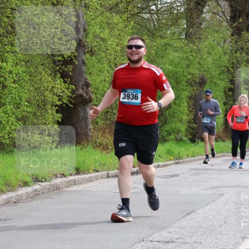 12.04.2026 - 45. Internationalen Wilhelmsburger Insellauf Yannick Fuchs http://msf.ph/oto/9498095 12.04.2026 13:11:20 Laufen 3936, 5770, 2717, 4790, 2557 meine-sportfotos.de