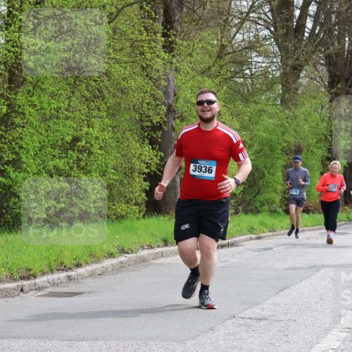 12.04.2026 - 45. Internationalen Wilhelmsburger Insellauf Yannick Fuchs http://msf.ph/oto/9498100 12.04.2026 13:11:21 Laufen 3936, 4790, 5770, 2557 meine-sportfotos.de