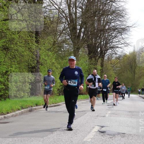 12.04.2026 - 45. Internationalen Wilhelmsburger Insellauf Yannick Fuchs http://msf.ph/oto/9498127 12.04.2026 13:11:23 Laufen 5770, 4790, 2557 meine-sportfotos.de