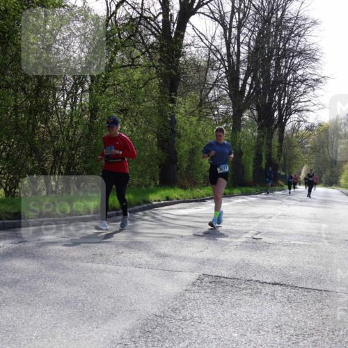 12.04.2026 - 45. Internationalen Wilhelmsburger Insellauf Yannick Fuchs http://msf.ph/oto/9498148 12.04.2026 10:56:21 Laufen 323, 3077 meine-sportfotos.de