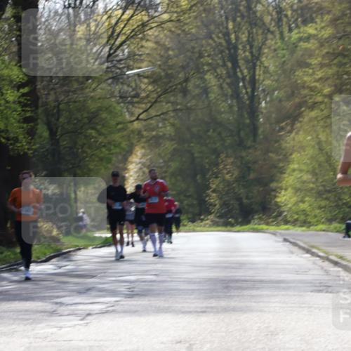 12.04.2026 - 45. Internationalen Wilhelmsburger Insellauf Yannick Fuchs http://msf.ph/oto/9498188 12.04.2026 10:56:29 Laufen 2612 meine-sportfotos.de