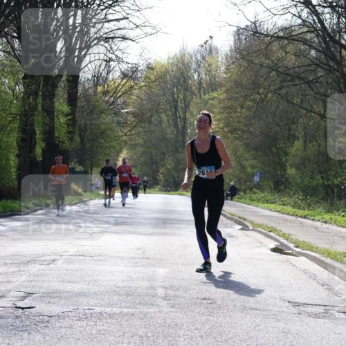 12.04.2026 - 45. Internationalen Wilhelmsburger Insellauf Yannick Fuchs http://msf.ph/oto/9498195 12.04.2026 10:56:30 Laufen 2859, 262 meine-sportfotos.de