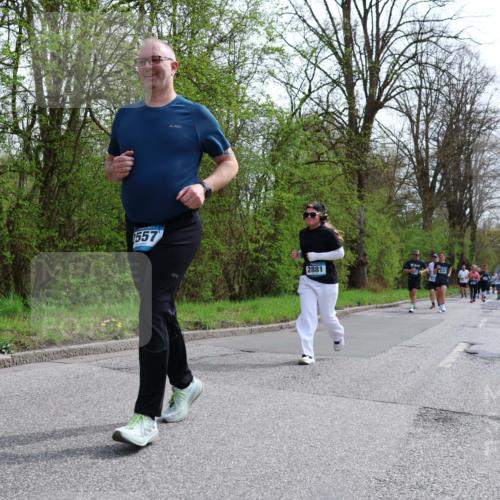 12.04.2026 - 45. Internationalen Wilhelmsburger Insellauf Yannick Fuchs http://msf.ph/oto/9498218 12.04.2026 13:11:32 Laufen 557, 2881 meine-sportfotos.de