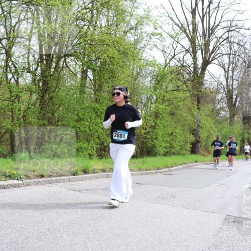12.04.2026 - 45. Internationalen Wilhelmsburger Insellauf Yannick Fuchs http://msf.ph/oto/9498225 12.04.2026 13:11:32 Laufen 2881 meine-sportfotos.de