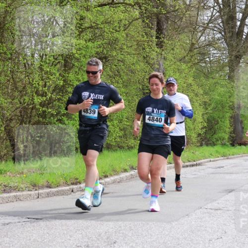 12.04.2026 - 45. Internationalen Wilhelmsburger Insellauf Yannick Fuchs http://msf.ph/oto/9498249 12.04.2026 13:11:35 Laufen 057, 4839, 4840, 3888, 3023, 4411 meine-sportfotos.de