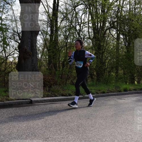 12.04.2026 - 45. Internationalen Wilhelmsburger Insellauf Yannick Fuchs http://msf.ph/oto/9498260 12.04.2026 10:56:37 Laufen 2859 meine-sportfotos.de