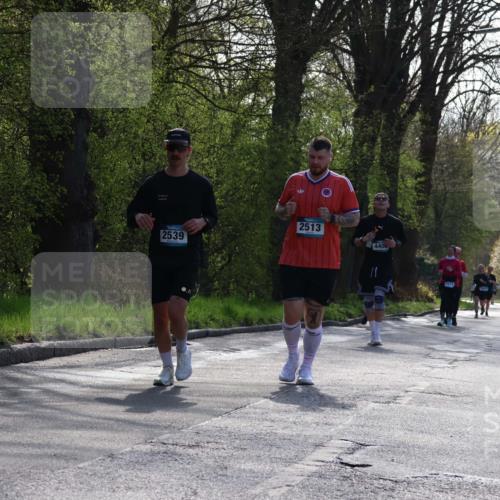12.04.2026 - 45. Internationalen Wilhelmsburger Insellauf Yannick Fuchs http://msf.ph/oto/9498309 12.04.2026 10:56:45 Laufen 2539, 2513, 440, 2673 meine-sportfotos.de