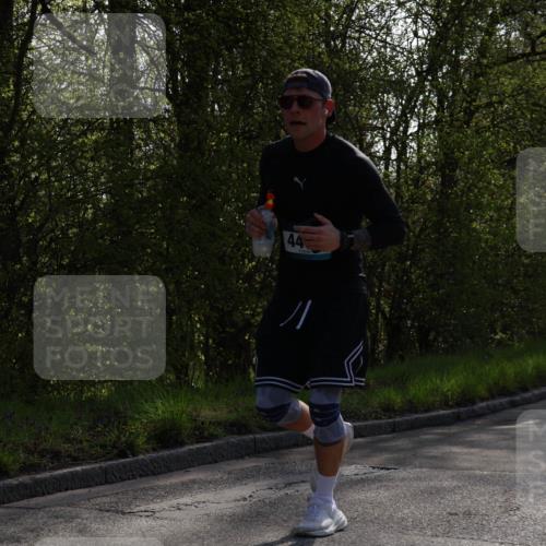 12.04.2026 - 45. Internationalen Wilhelmsburger Insellauf Yannick Fuchs http://msf.ph/oto/9498331 12.04.2026 10:56:52 Laufen 44 meine-sportfotos.de