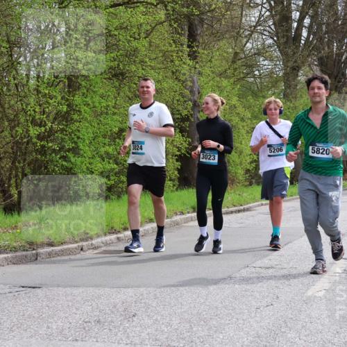 12.04.2026 - 45. Internationalen Wilhelmsburger Insellauf Yannick Fuchs http://msf.ph/oto/9498333 12.04.2026 13:11:42 Laufen 5206, 5820, 3024, 3023, 5529 meine-sportfotos.de
