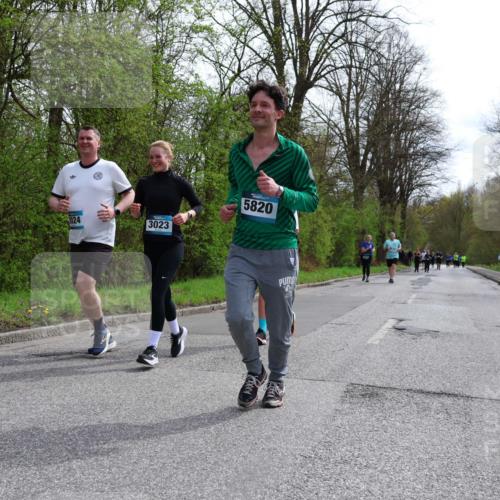 12.04.2026 - 45. Internationalen Wilhelmsburger Insellauf Yannick Fuchs http://msf.ph/oto/9498357 12.04.2026 13:11:44 Laufen 1024, 3023, 5820 meine-sportfotos.de