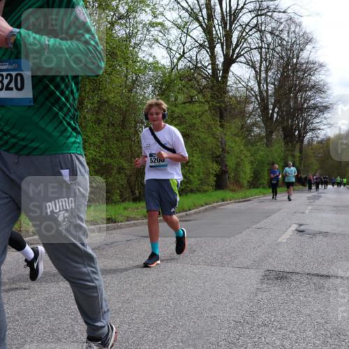 12.04.2026 - 45. Internationalen Wilhelmsburger Insellauf Yannick Fuchs http://msf.ph/oto/9498367 12.04.2026 13:11:45 Laufen 20, 5820, 5200 meine-sportfotos.de