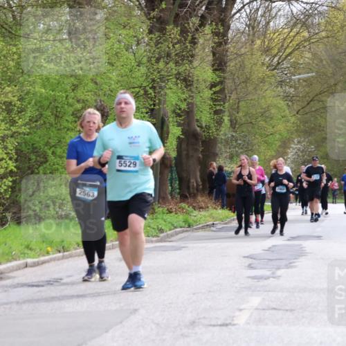 12.04.2026 - 45. Internationalen Wilhelmsburger Insellauf Yannick Fuchs http://msf.ph/oto/9498376 12.04.2026 13:11:46 Laufen 2563, 5529 meine-sportfotos.de