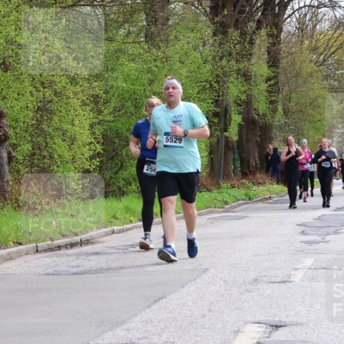 12.04.2026 - 45. Internationalen Wilhelmsburger Insellauf Yannick Fuchs http://msf.ph/oto/9498382 12.04.2026 13:11:47 Laufen 256, 3320, 5529, 2968, 302 meine-sportfotos.de