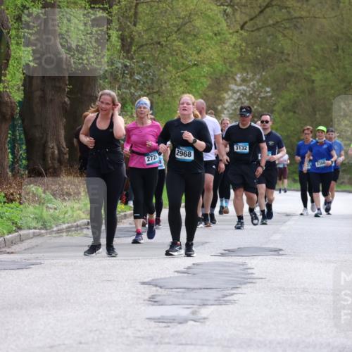 12.04.2026 - 45. Internationalen Wilhelmsburger Insellauf Yannick Fuchs http://msf.ph/oto/9498398 12.04.2026 13:11:49 Laufen 2721, 8, 2968, 3132, 33, 2360, 3960, 759, 3955 meine-sportfotos.de