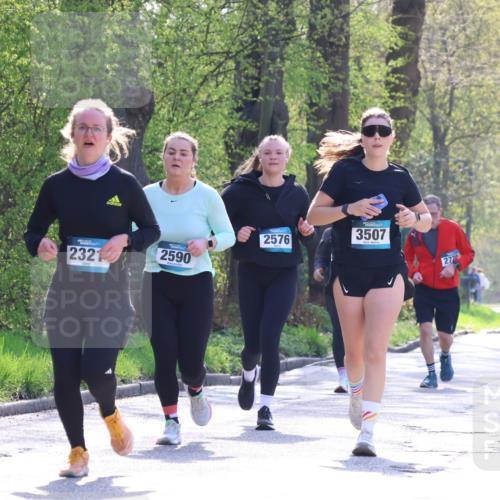 12.04.2026 - 45. Internationalen Wilhelmsburger Insellauf Yannick Fuchs http://msf.ph/oto/9498451 12.04.2026 10:57:12 Laufen 2321, 2590, 2576, 3507, 2770 meine-sportfotos.de
