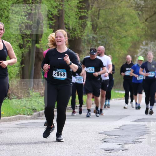 12.04.2026 - 45. Internationalen Wilhelmsburger Insellauf Yannick Fuchs http://msf.ph/oto/9498454 12.04.2026 13:11:54 Laufen 2968, 3938, 3132, 575, 7350 meine-sportfotos.de