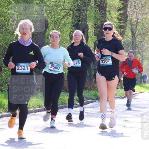 12.04.2026 - 45. Internationalen Wilhelmsburger Insellauf Yannick Fuchs http://msf.ph/oto/9498455 12.04.2026 10:57:12 Laufen 2321, 2590, 576, 3507, 2770 meine-sportfotos.de
