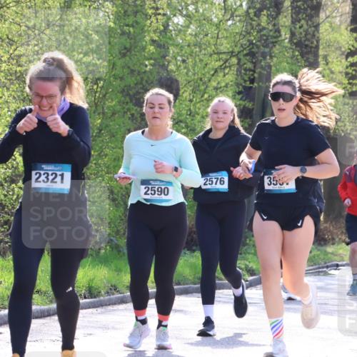 12.04.2026 - 45. Internationalen Wilhelmsburger Insellauf Yannick Fuchs http://msf.ph/oto/9498461 12.04.2026 10:57:13 Laufen 2321, 2590, 2576, 3507 meine-sportfotos.de